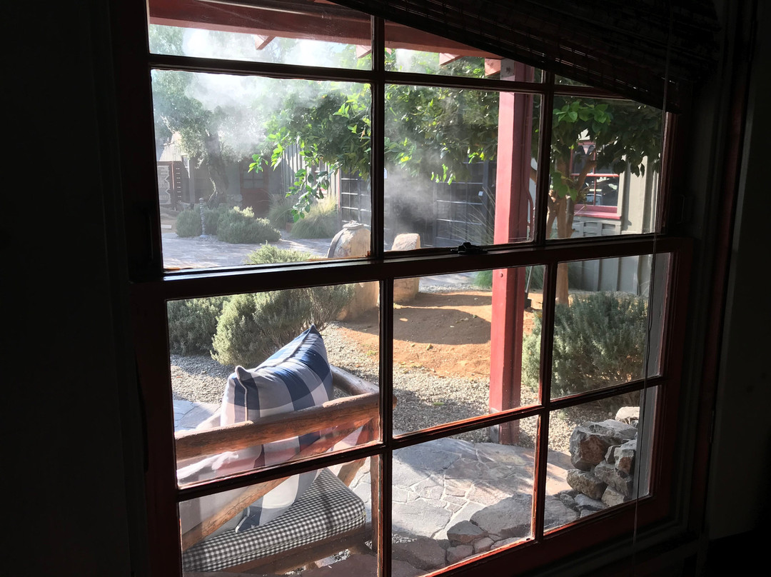 斯派罗木屋度假酒店主图