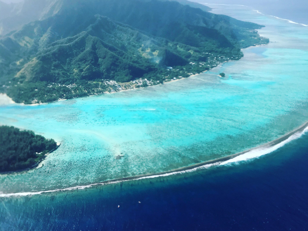 Tahiti Nui Helicopters景点图片