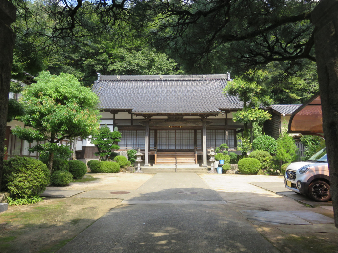 Rensho-ji Temple-丰冈市必去景点