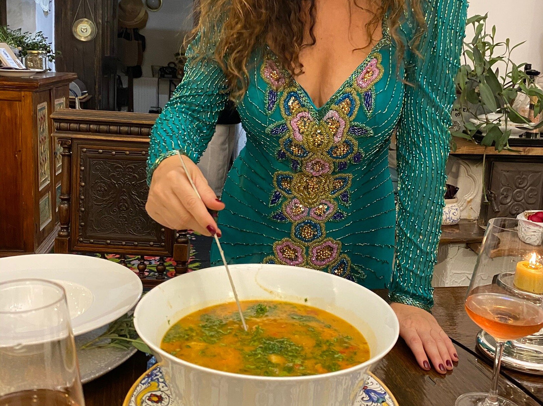 The Country Hotel主图