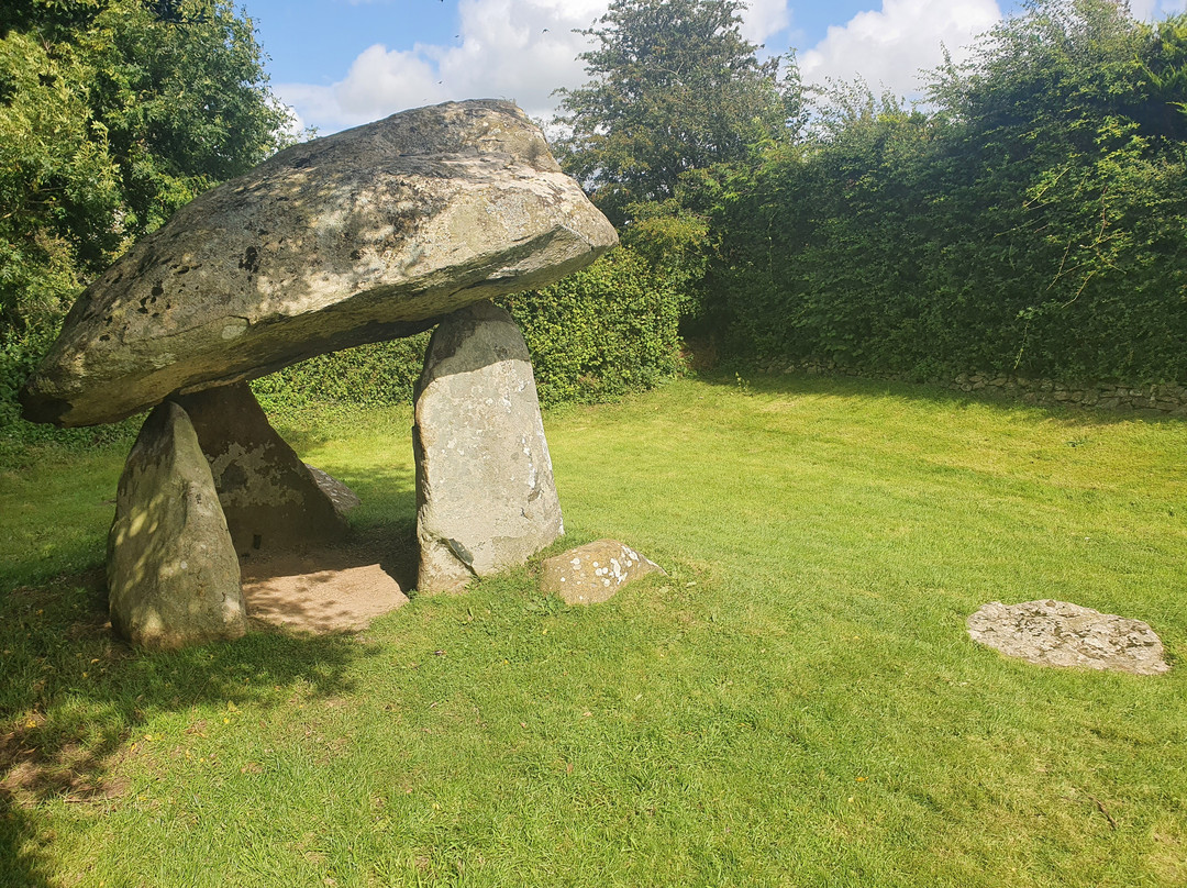 Carreg Coetan Burial Chamber景点图片