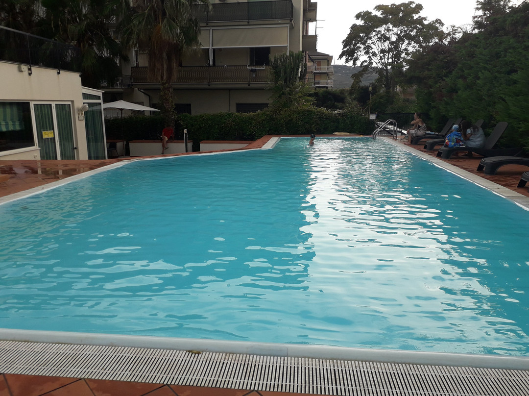 地中海住宅酒店主图