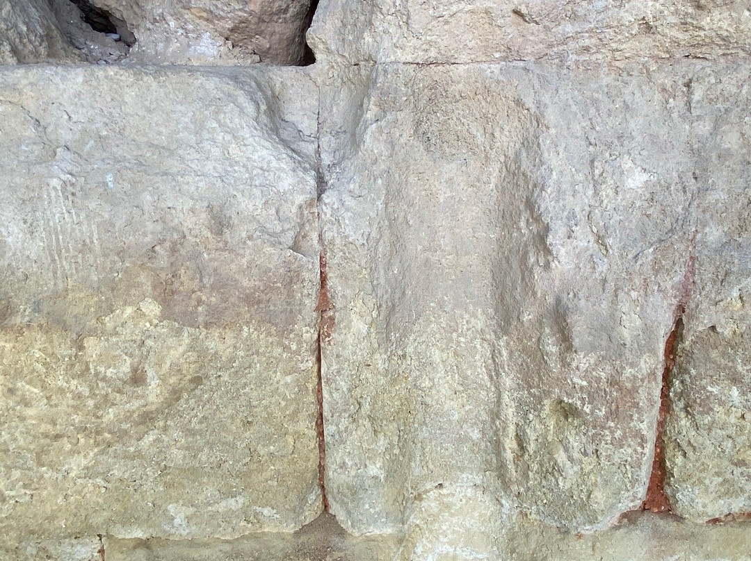 Punic Wall景点图片