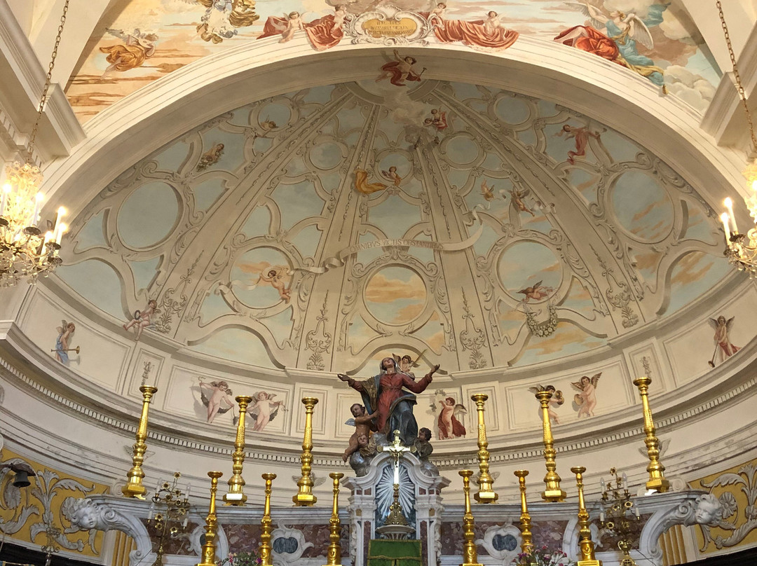 Eglise Sainte Marie Majeure-博尼法乔必去景点