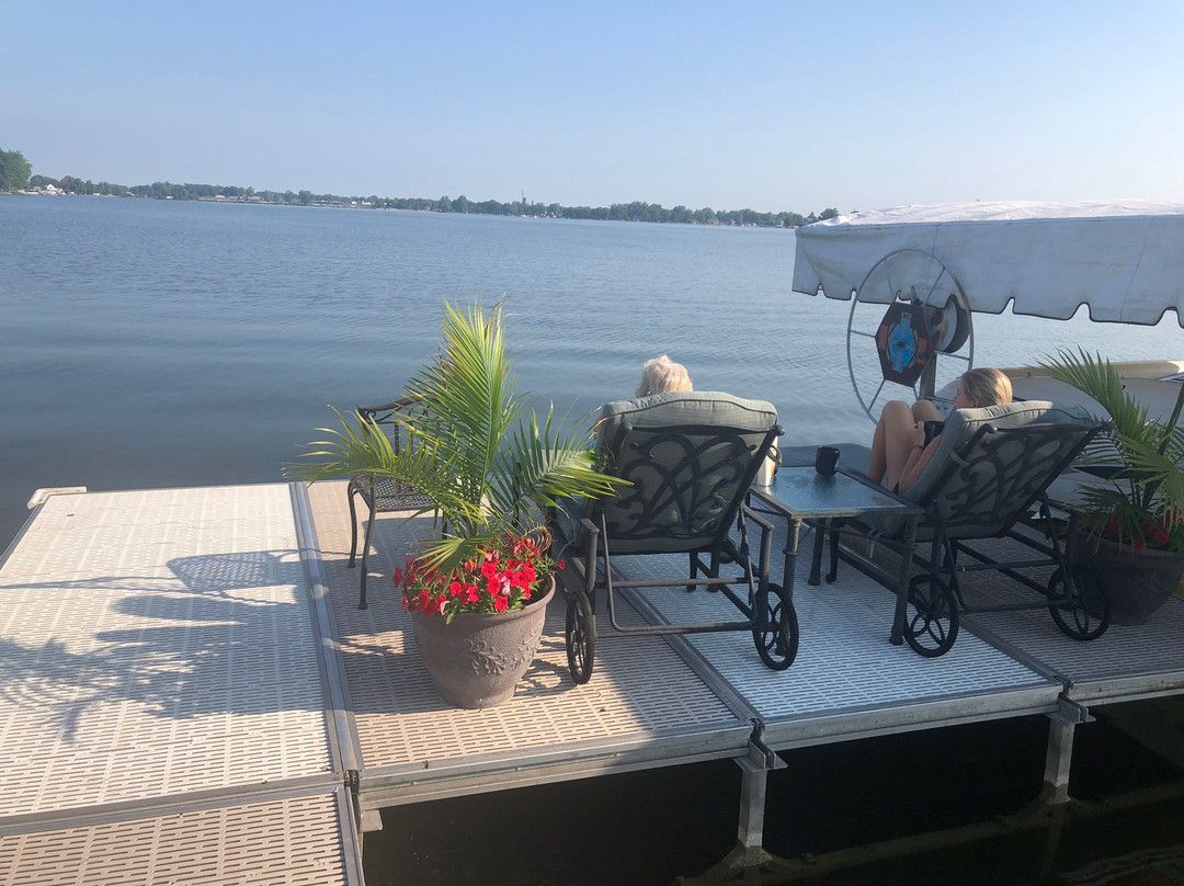 The Blue Heron Guest House on Winona Lake Indiana主图