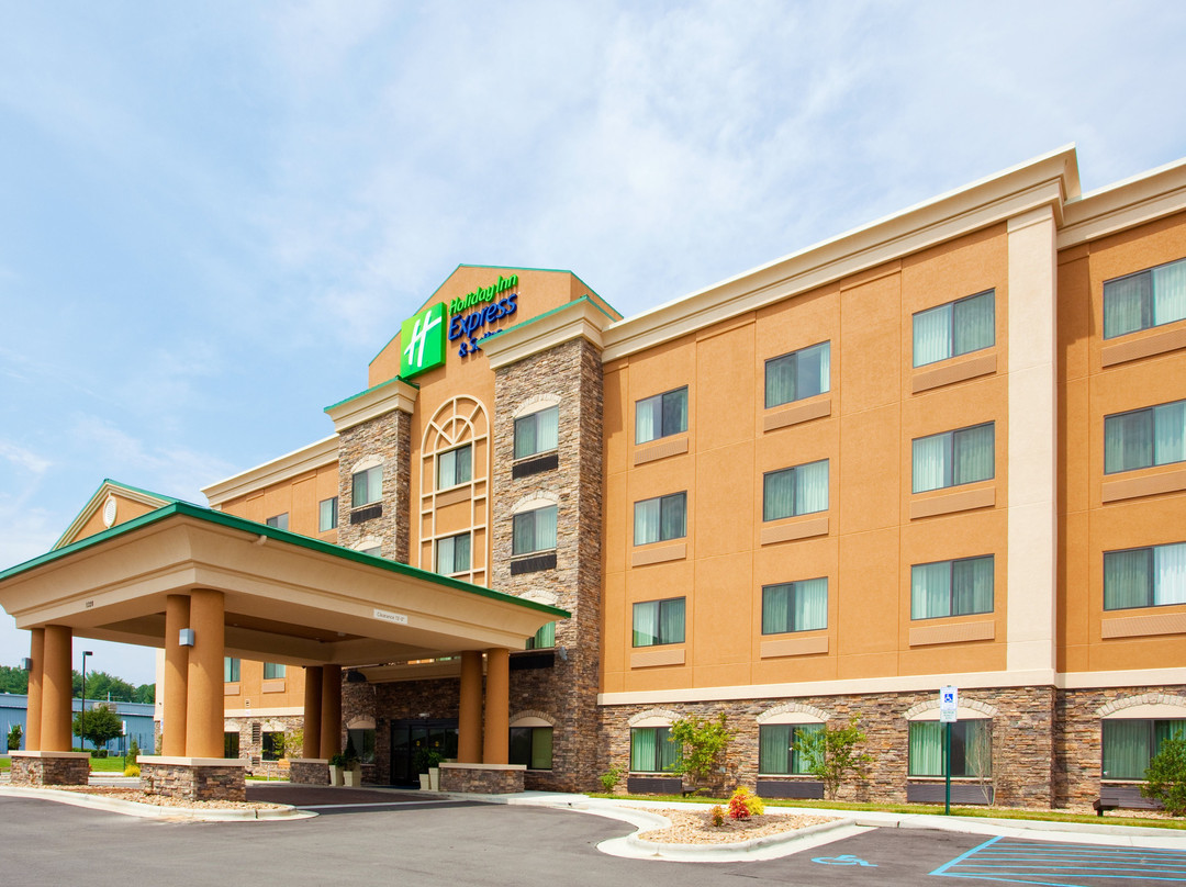 Holiday Inn Express & Suites Mount Airy by IHG主图