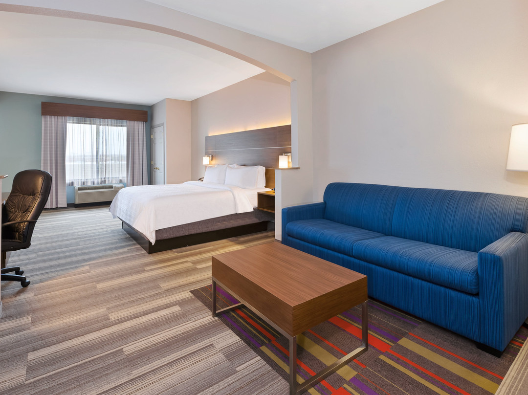 Holiday Inn Express & Suites Warminster - Horsham By IHG主图