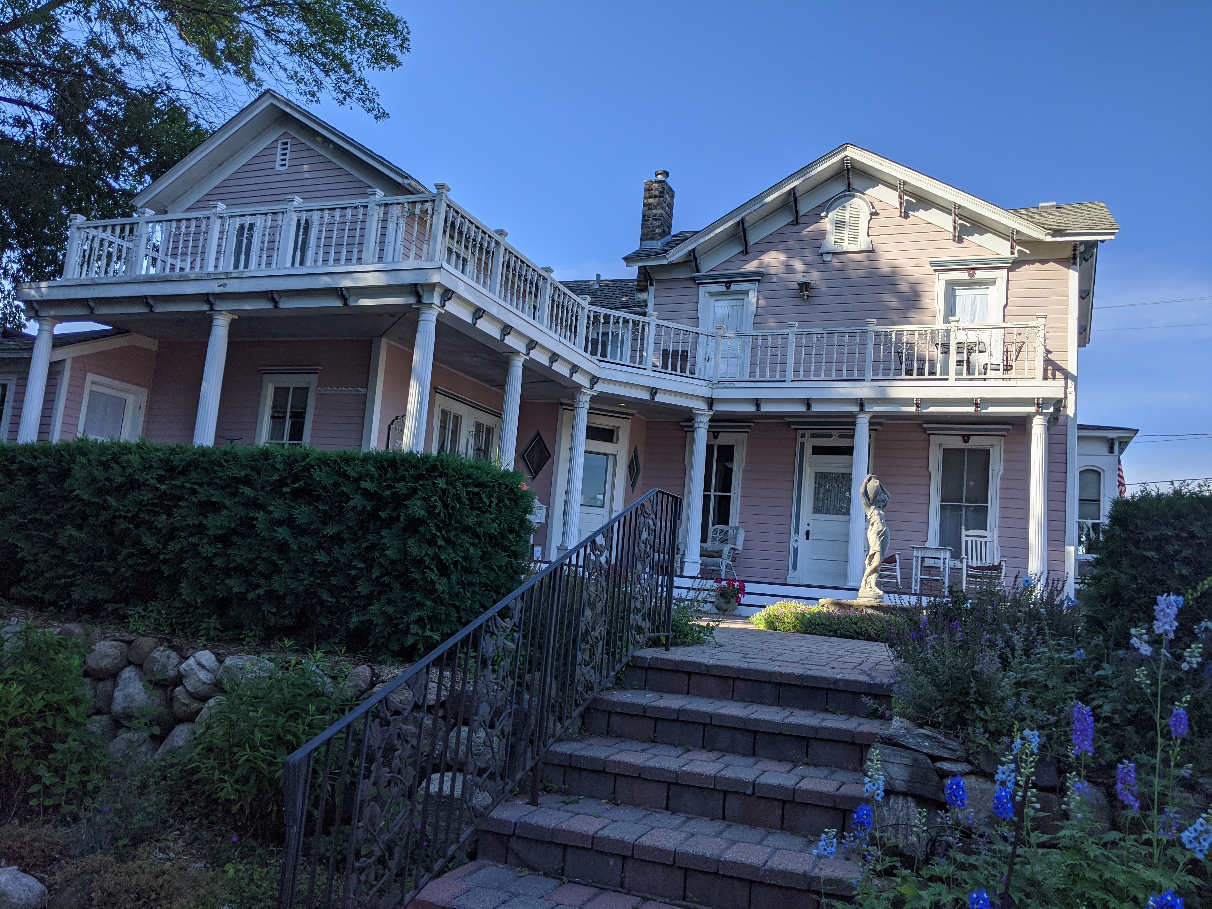 Bird House Inn and Gardens-浴室