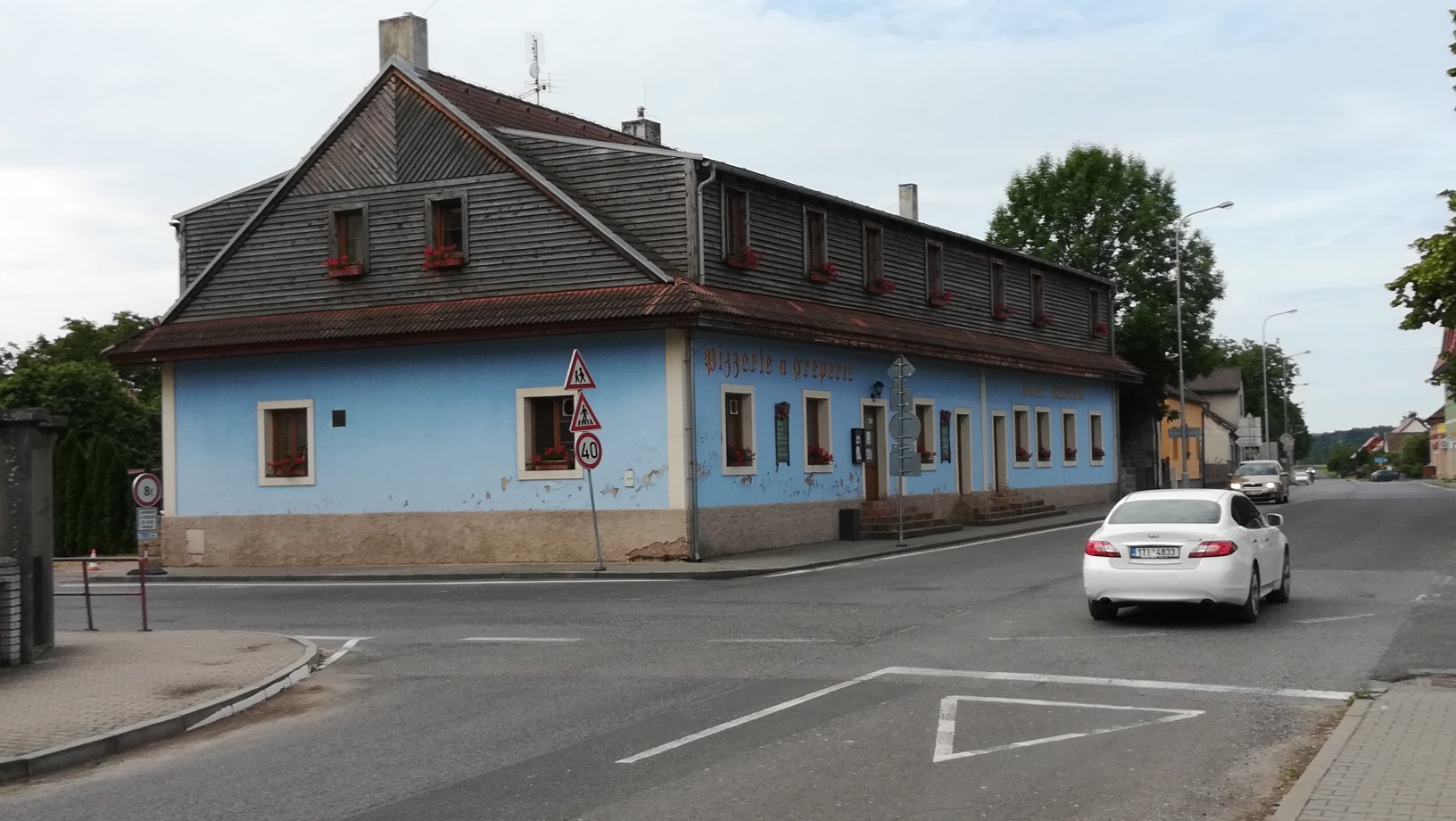 Hotel Rustikal-官方
