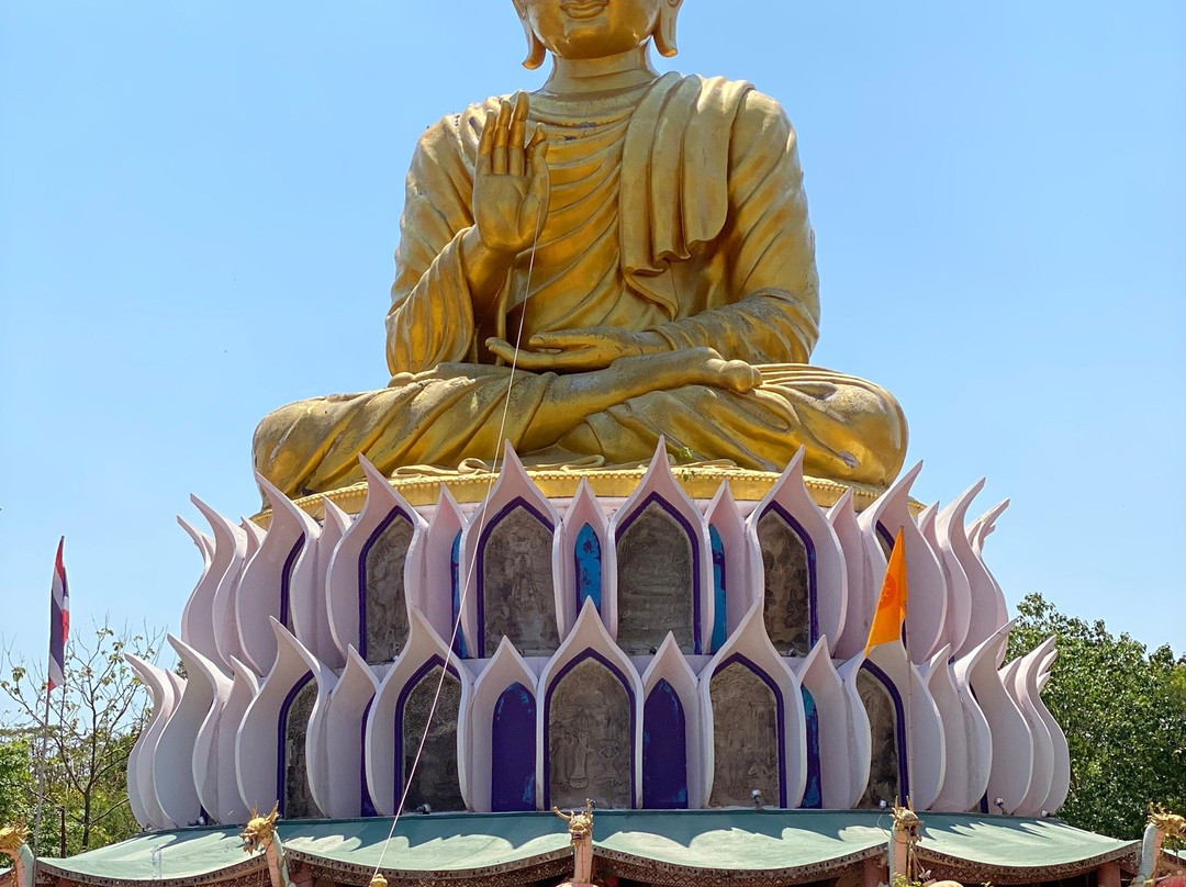 Wat Samphran景点图片