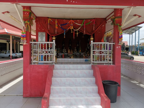 Wat Sao Changok-挽卡必去景点