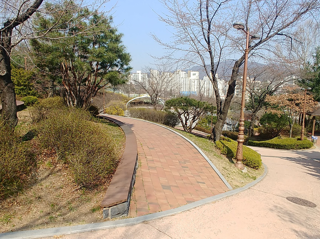 Huimangdae Park-城南市必去景点