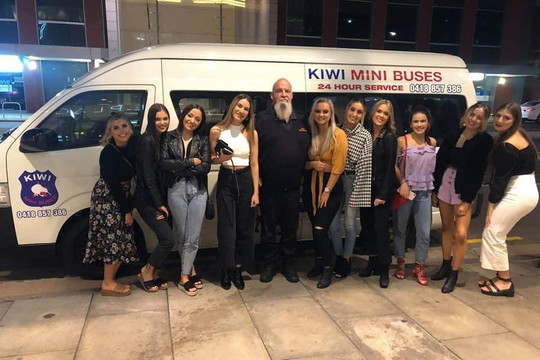 Adelaide Five Star Mini Bus-阿德莱德必去景点