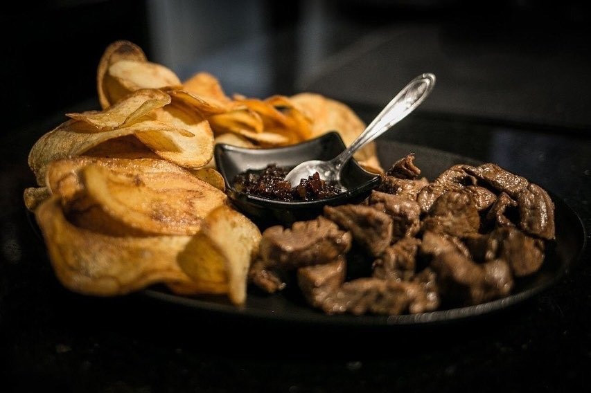 Porão Beer & More-多明戈斯-马丁斯必去景点