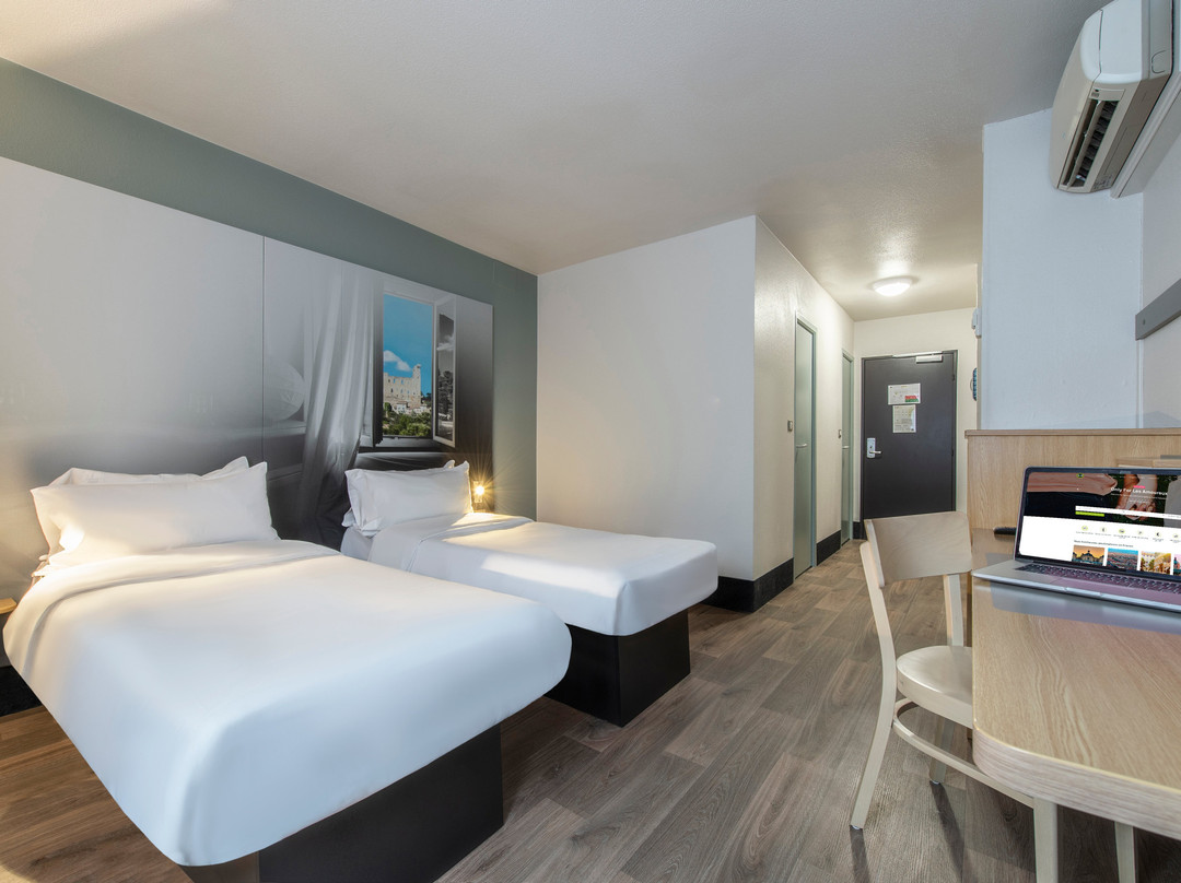 B&B HOTEL Orange