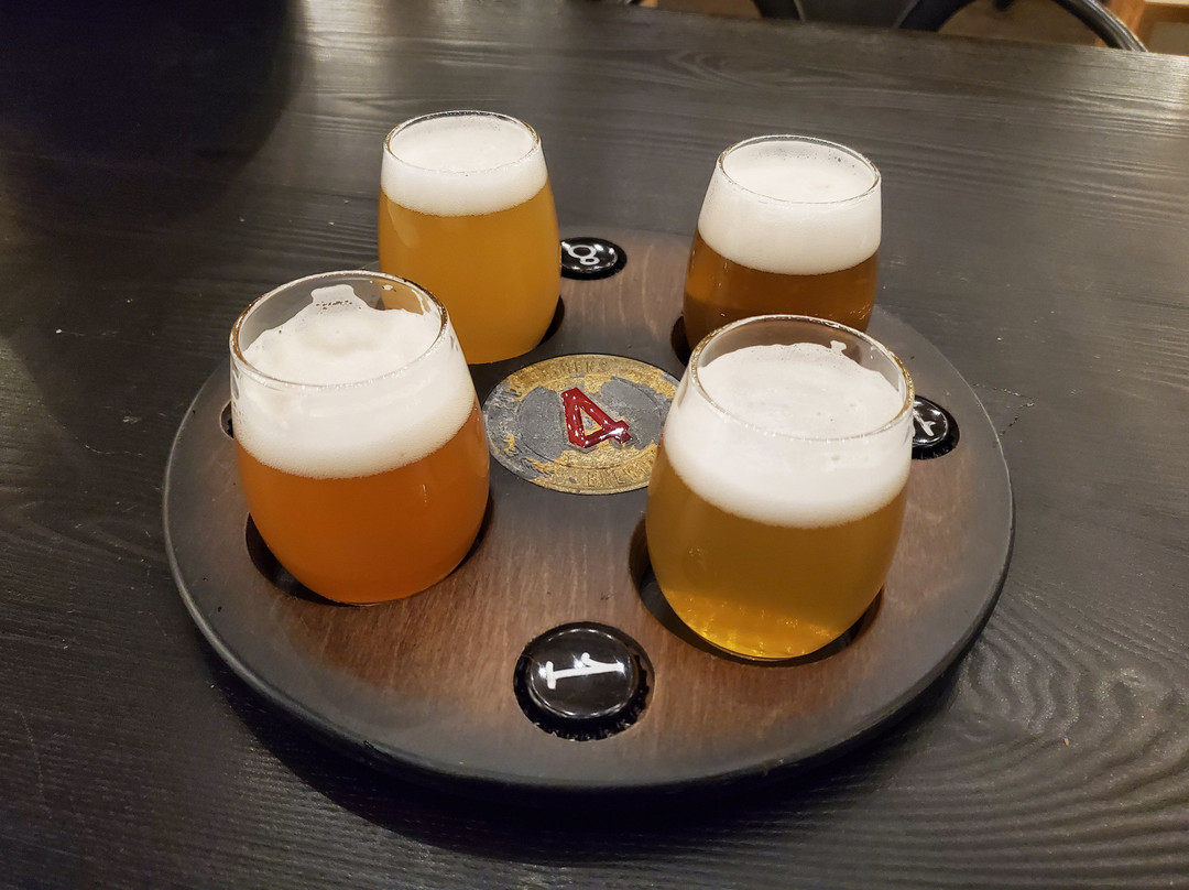 Four Fathers Brewing Co景点图片