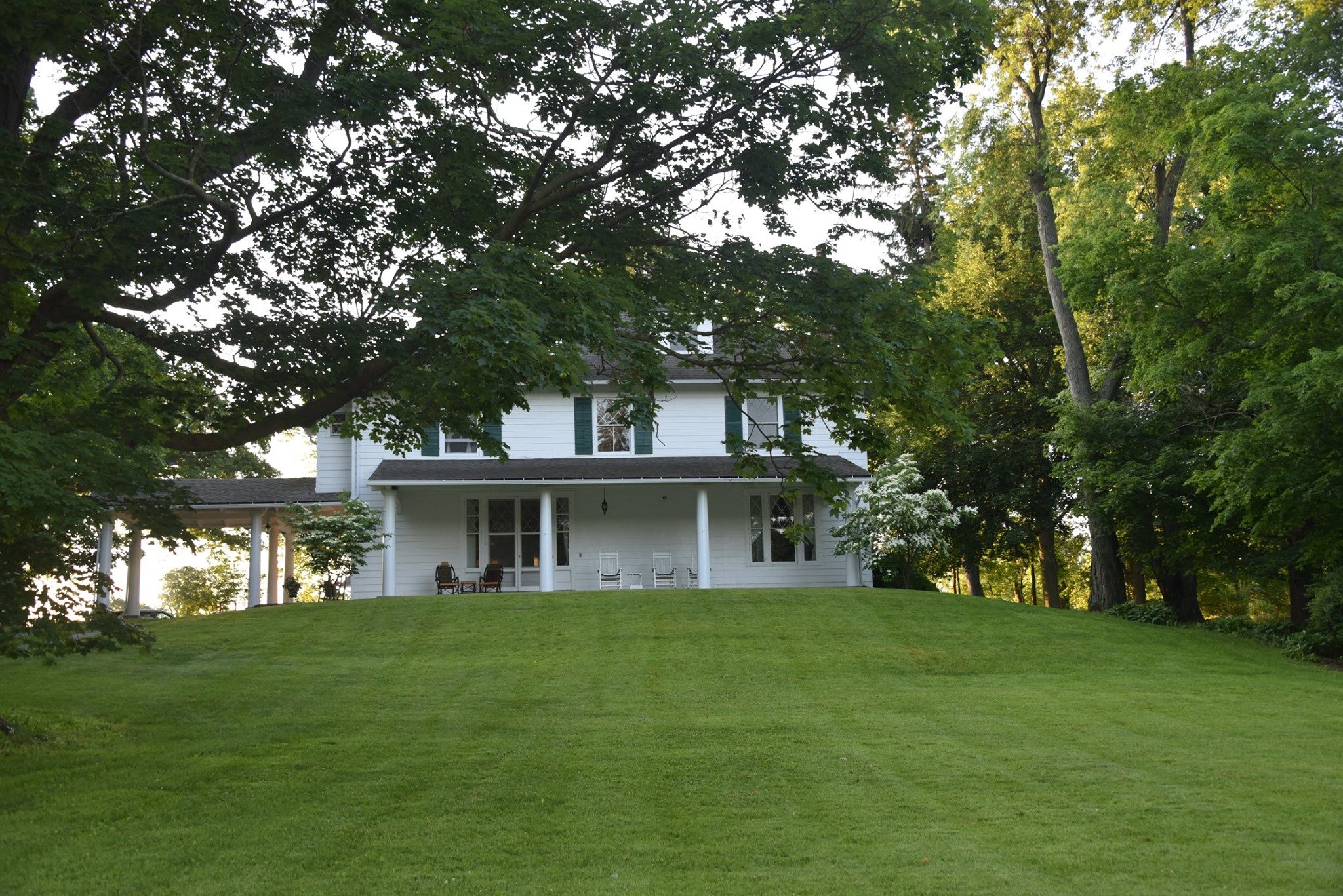 The Charlton Farm-官方