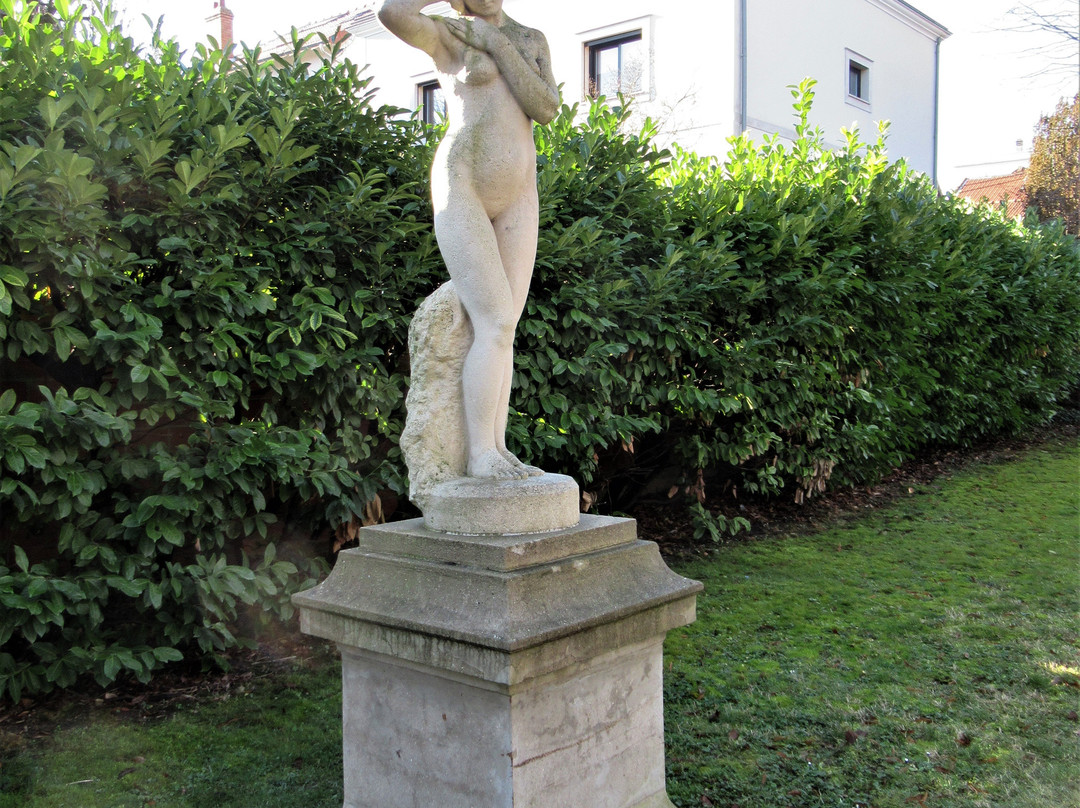 Square de la Convention景点图片