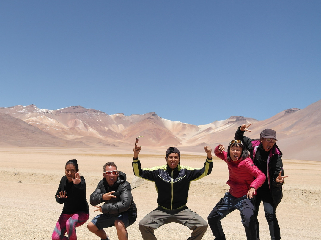 Natural Adventure - Day Tours景点图片