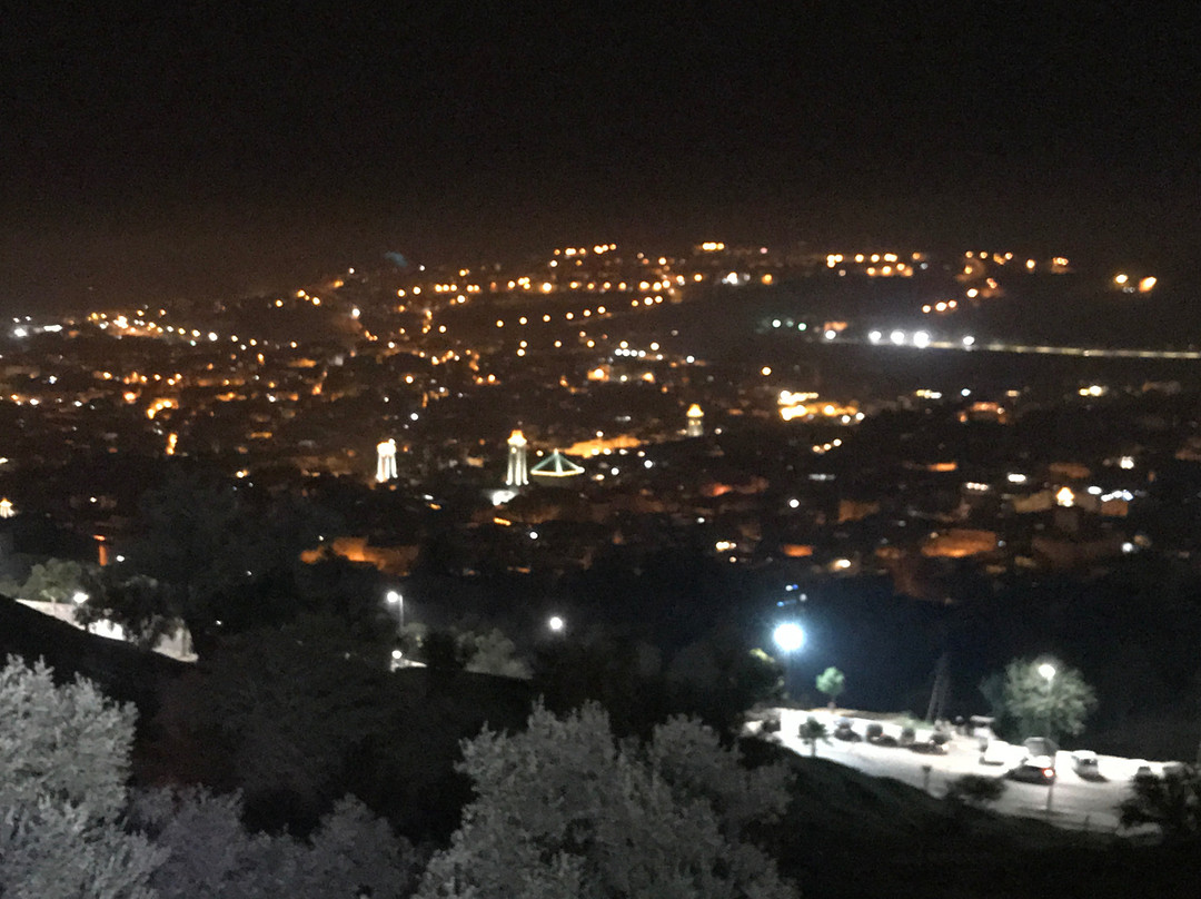 勒斯梅尼德斯酒店主图