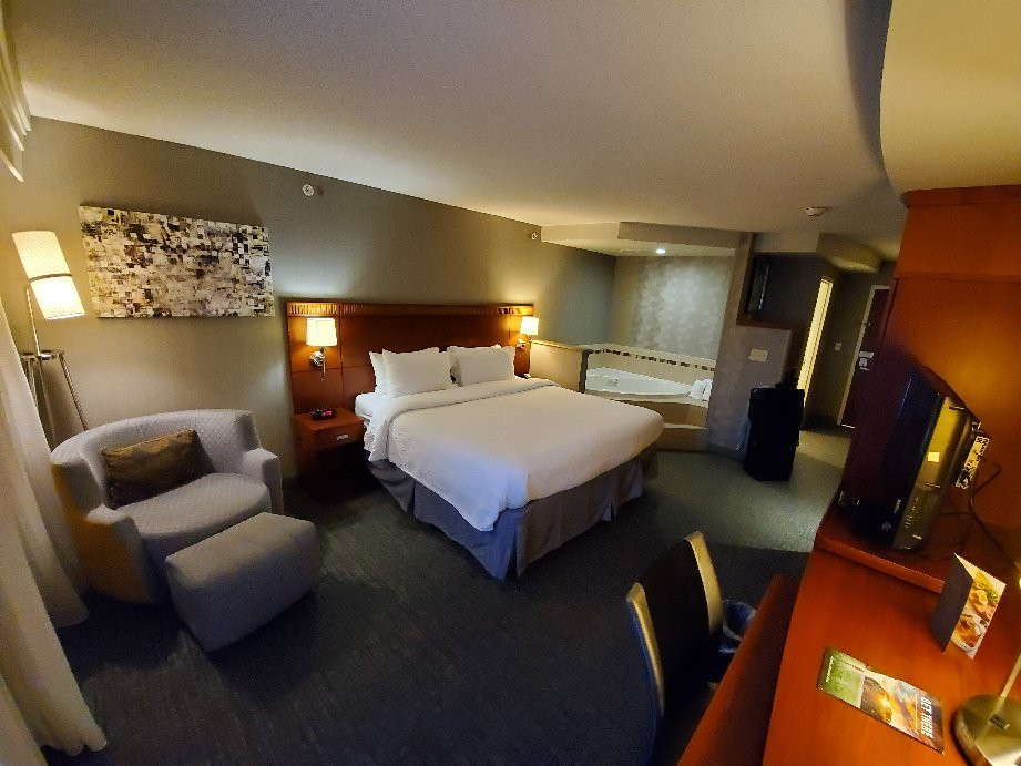 Courtyard Salina主图