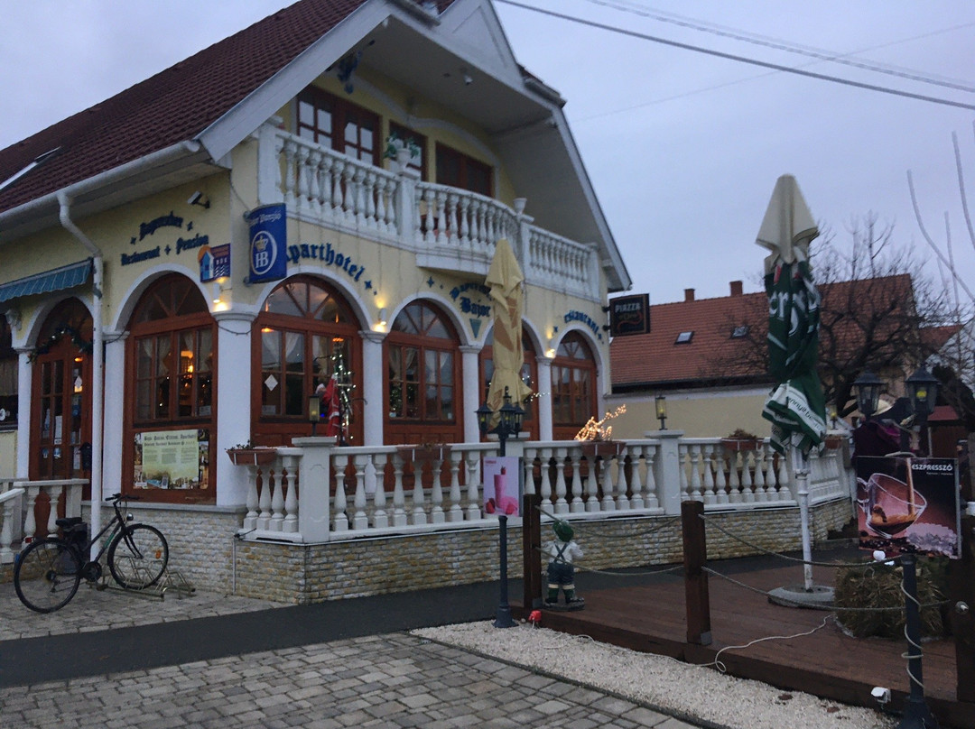 Bavarian Guest House and Aparthotel主图