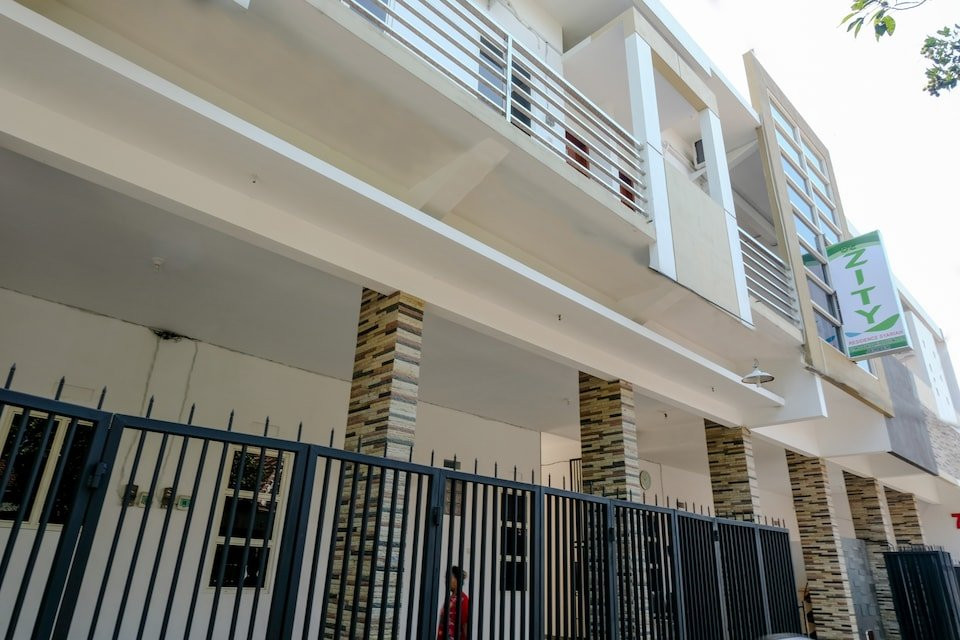 OYO 1939 De Zity Family Residence主图