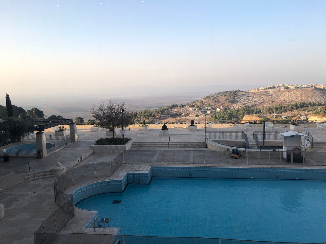 Golden Crown Old City Hotel主图