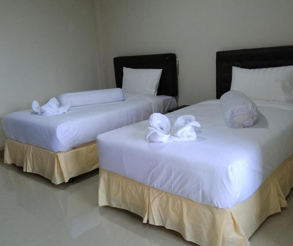 Victory Hotel Ruteng主图