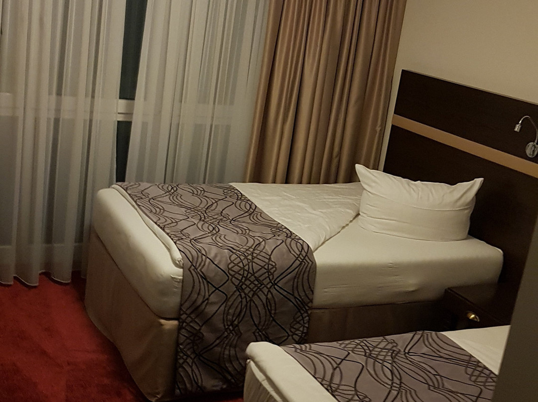 Racket Inn Sporthotel主图