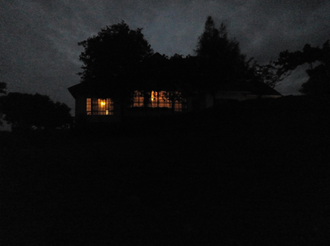 Kamuzungu Homestay Beach