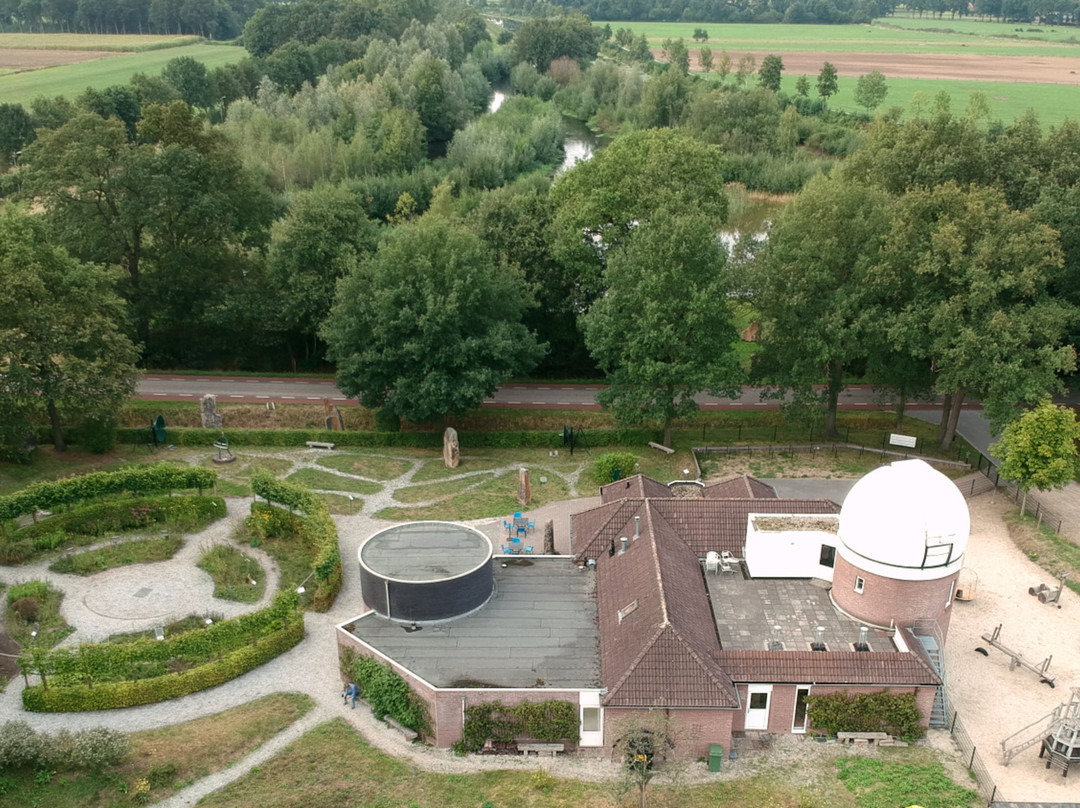 Cosmos Sterrenwacht en Planetarium景点图片
