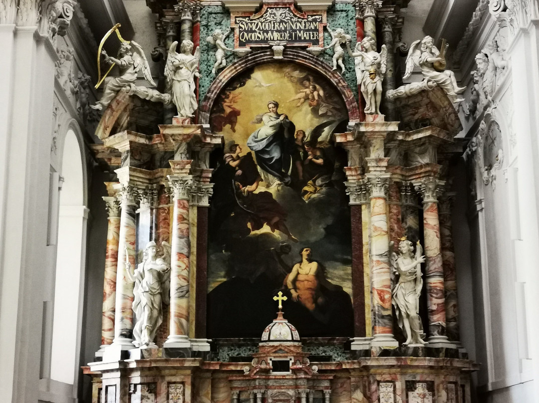 Mausoleum of Emperor Ferdinand II-格拉茨城必去景点