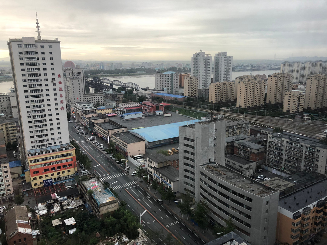 丹东汇侨希尔顿花园酒店主图