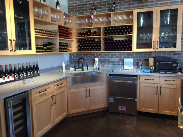 Tertulia Cellars-伍丁维尔必去景点