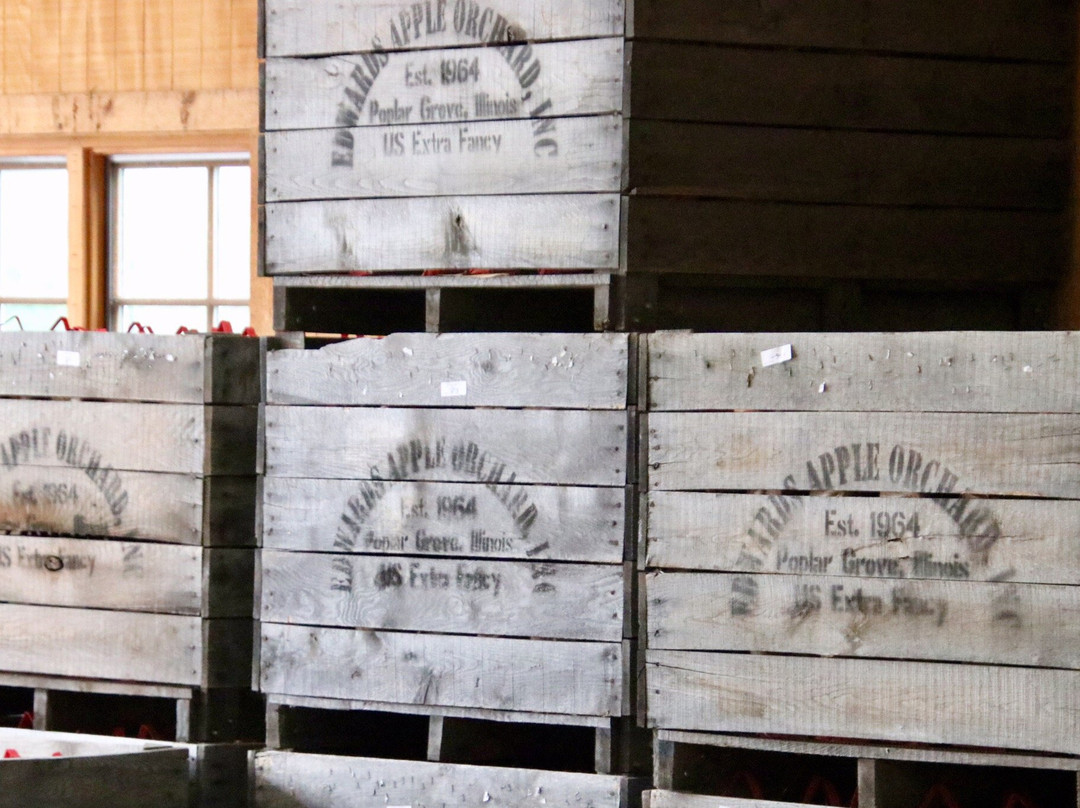 Edwards Apple Orchard-Poplar Grove必去景点