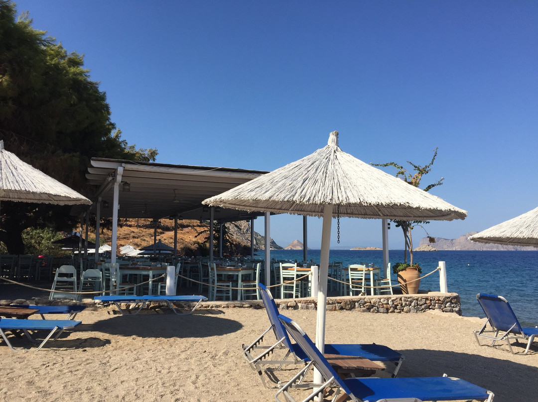 Four Seasons Hydra Hotel主图