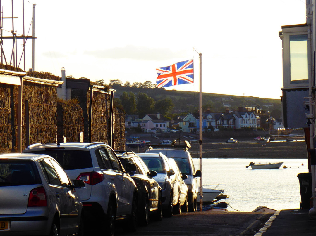 Teignmouth Back Beach景点图片