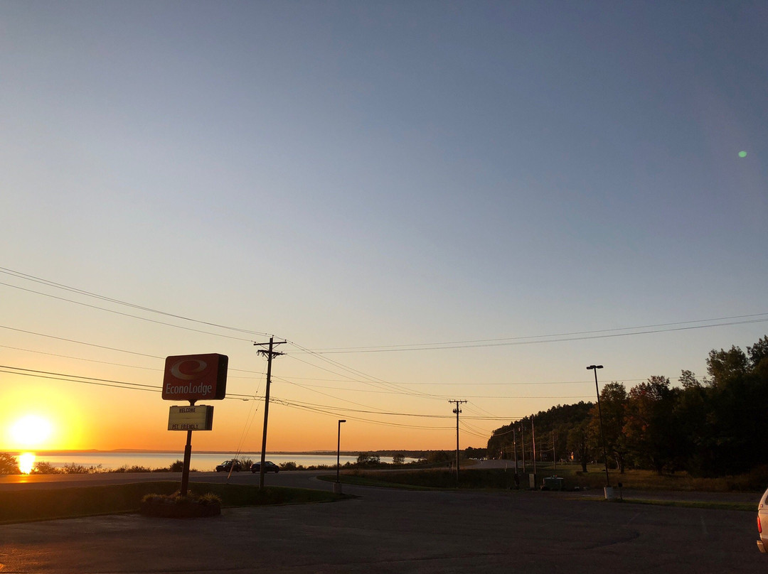 Econo Lodge Lakeside主图