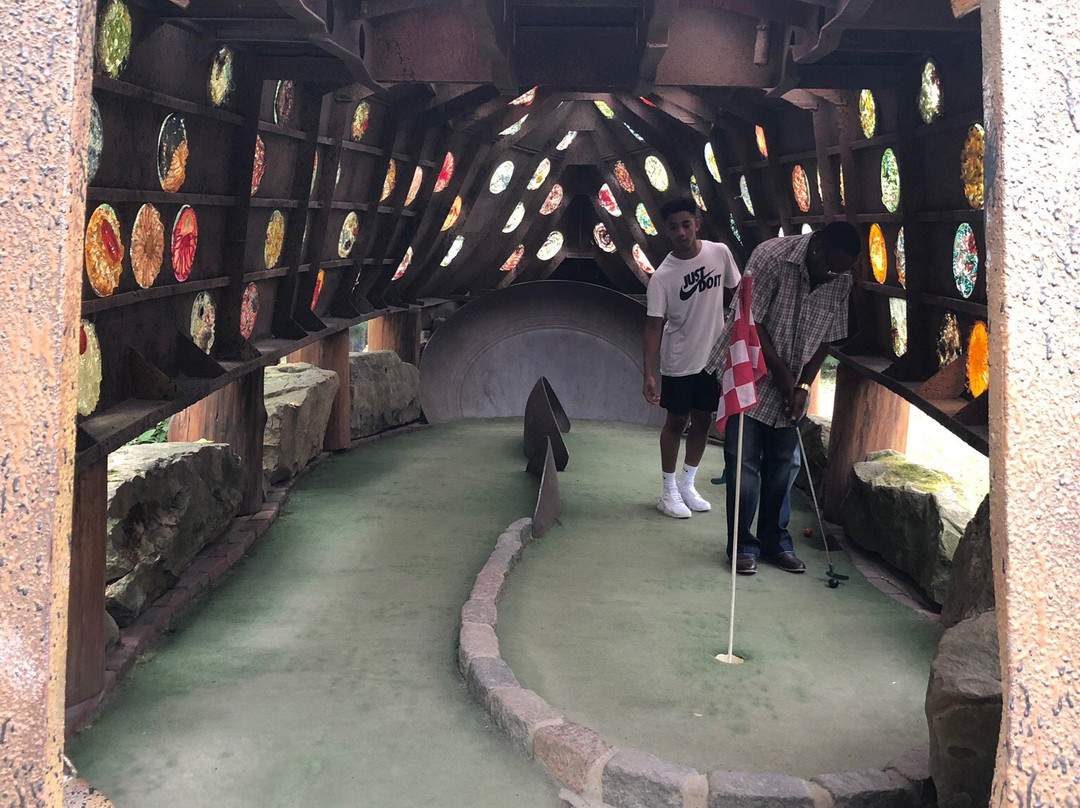 Big Stone Mini-golf and Sculpture Garden-Minnetrista必去景点