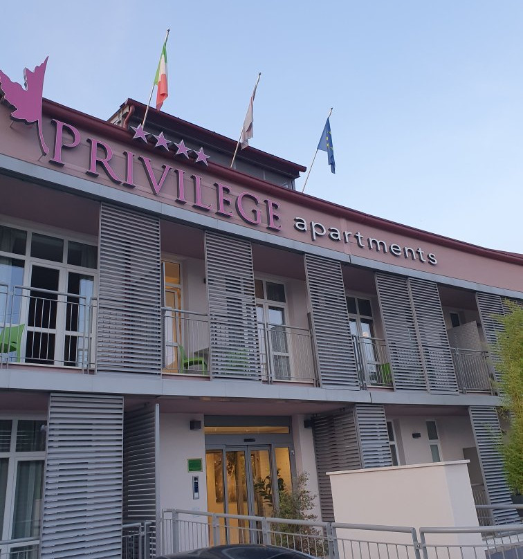 Privilege Apartments主图