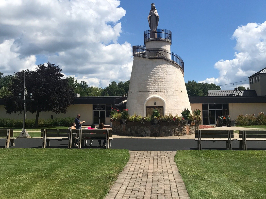 Our Lady of Lebanon Shrine-North Jackson必去景点