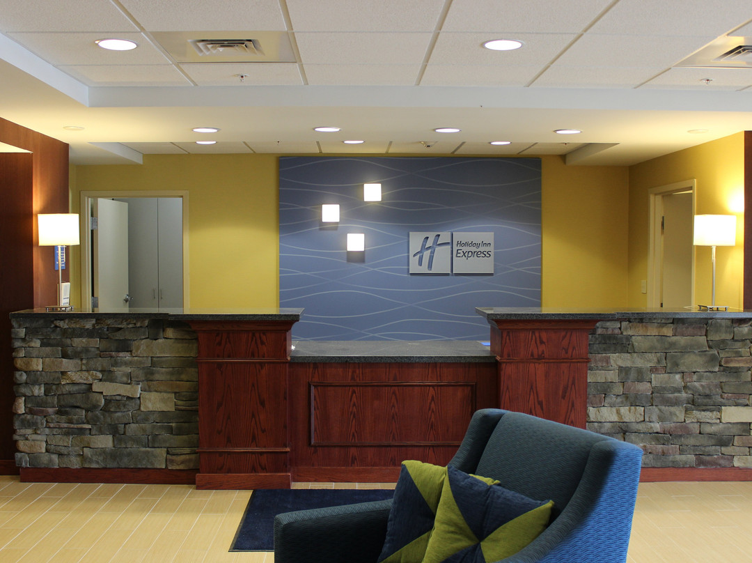 Holiday Inn Express & Suites Milford By IHG主图