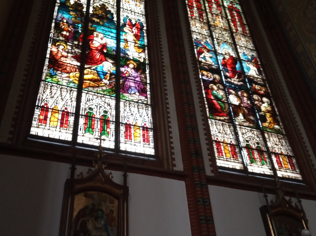 Guardian Angels Saints Church景点图片
