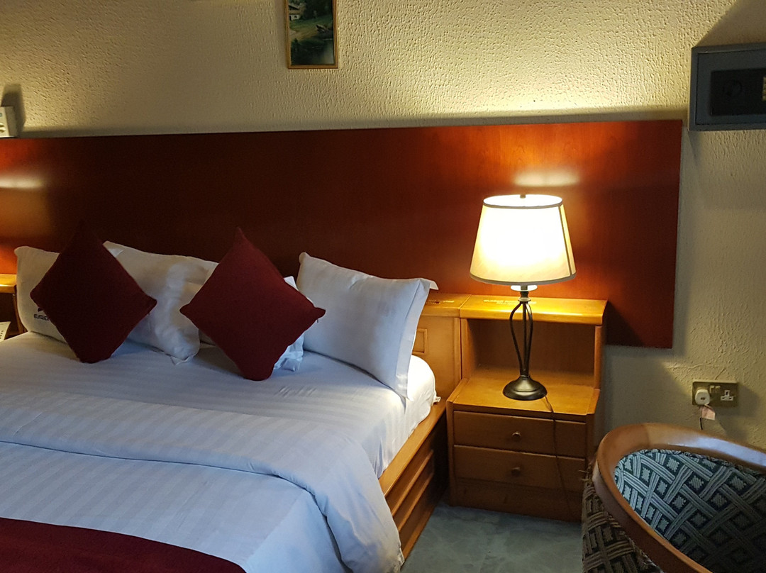 厄斯贝特酒店主图