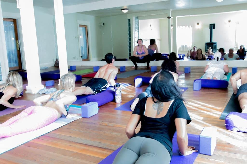 Ashland Hot Yoga-阿什兰必去景点