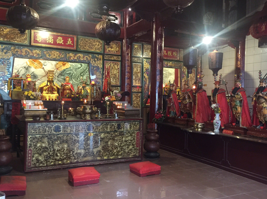 Maha Vihara Maitreya Cemara Asri-棉兰必去景点