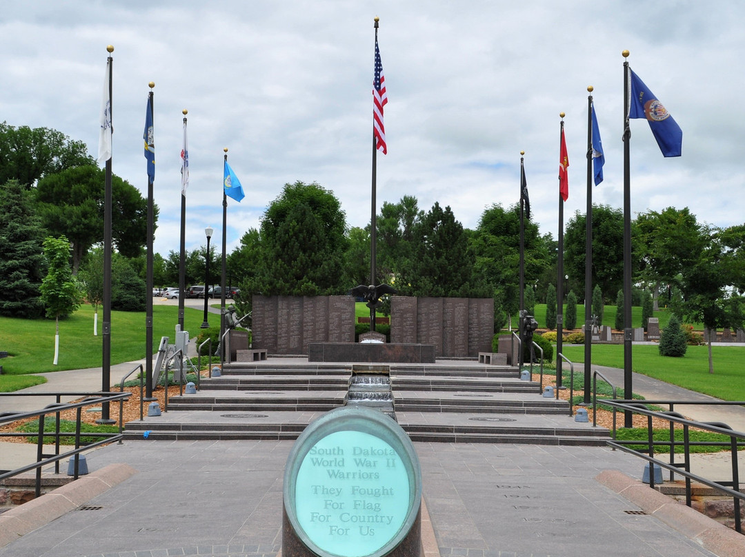 Flaming Fountain-皮尔必去景点