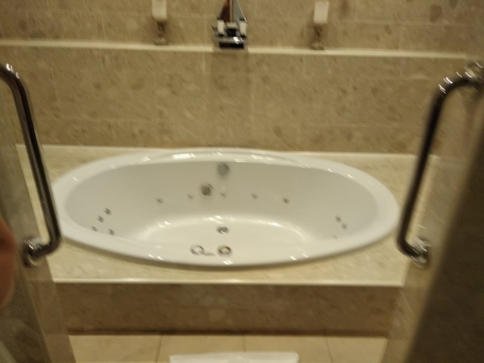 Diamond Coast Hotel主图