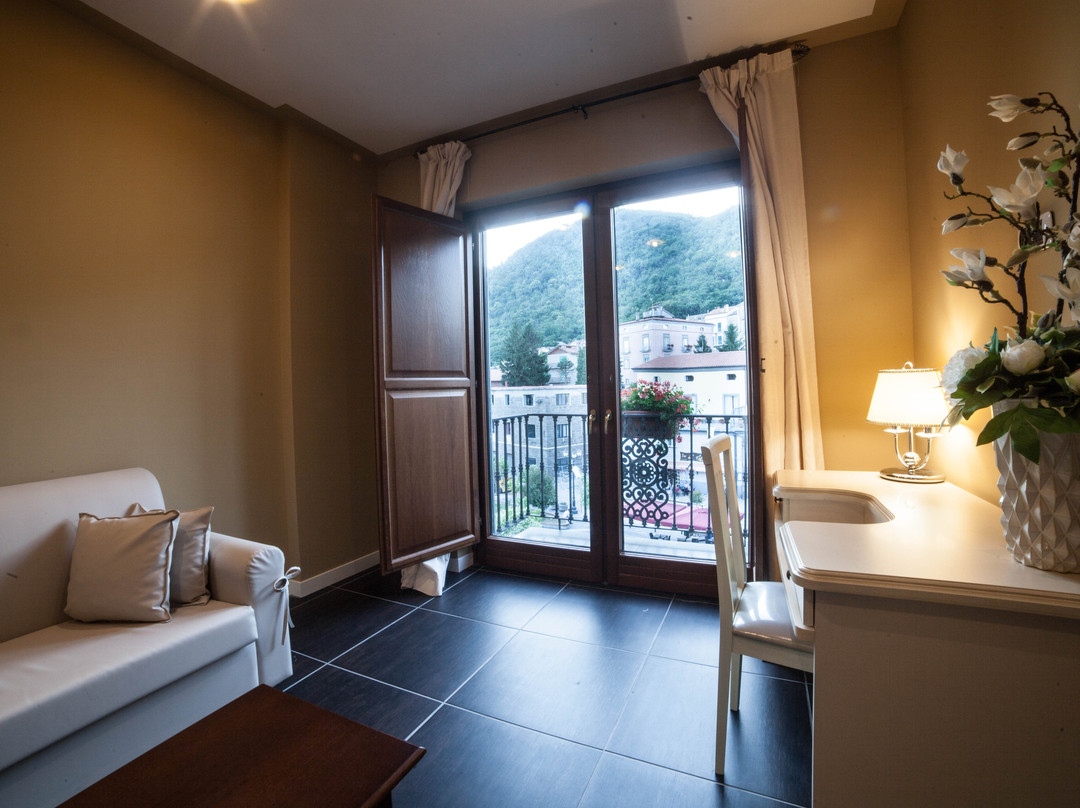 Roccamonfina Palace Hotel主图